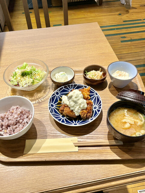 梅田 阪急三番街 リバーカフェ的实拍高清图