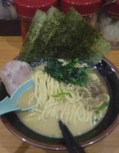 横浜家系ラーメン 中野家 中野富士見町店的实拍高清图