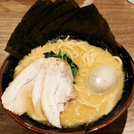 横浜家系ラーメン 武田家 旭川店的实拍图