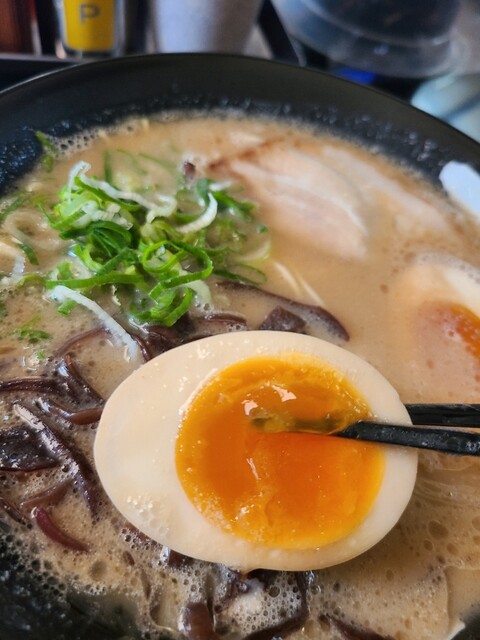 ラーメン雷蔵 諸岡店的實拍高清圖