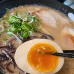 ラーメン雷蔵 諸岡店的實拍圖