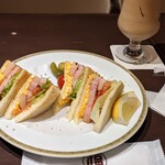丸福珈琲店 ルクアイーレ店的实拍图
