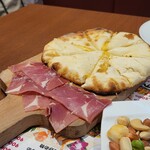 Asian Dining & Bar SAPANA 水道橋店的實拍圖