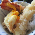 どんぶり名人 岩倉店的實拍圖