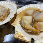 炉ばた屋 鶴吉 出抜小路店的实拍图