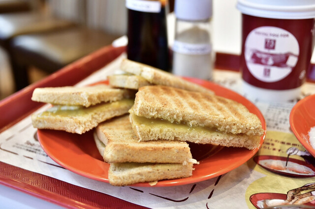 Ya Kun Kaya Toast 霞が関ビル店的实拍高清图