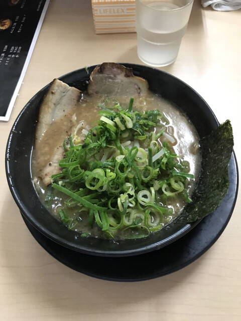 ラーメン食堂 神豚 大東店的實拍高清圖