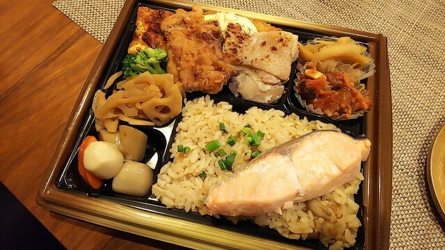 屋台屋 亜細亜 マルヤマクラス店的实拍高清图