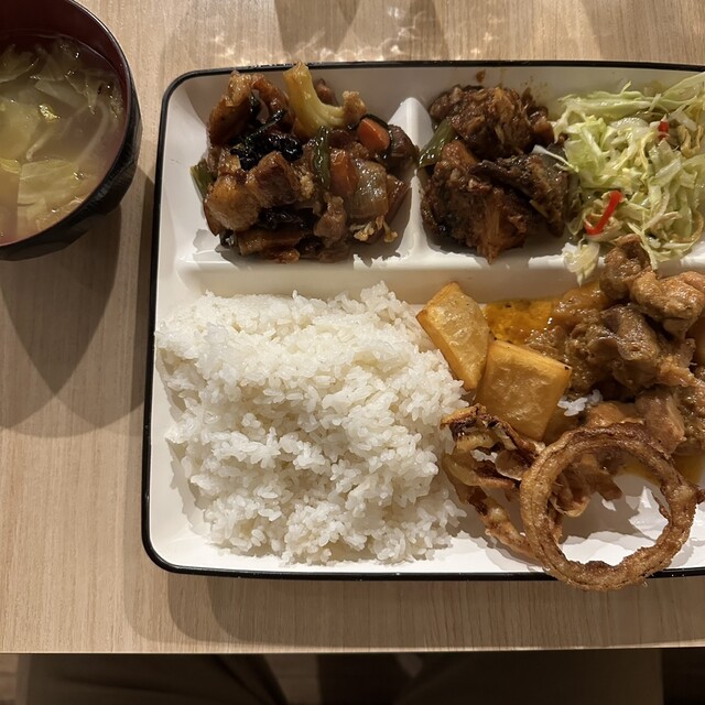 recommendations image for Royal Karaoke & Myanmar Restaurant