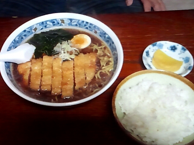 満足食堂的实拍图