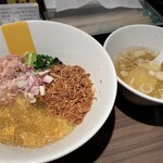 塩生姜らー麺専門店 MANNISH 淡路町本店的實拍圖