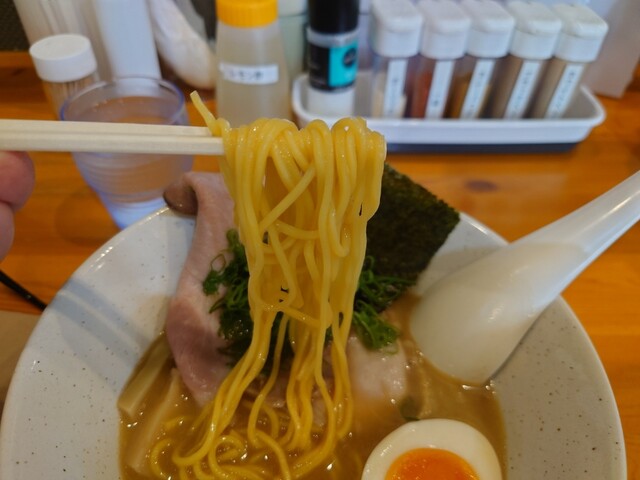 四代目麺処 ゆうじ的实拍高清图