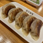 24時間 餃子酒場 不動前店的實拍圖