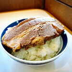 マルエス食堂的实拍图