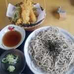 時金食堂的实拍图
