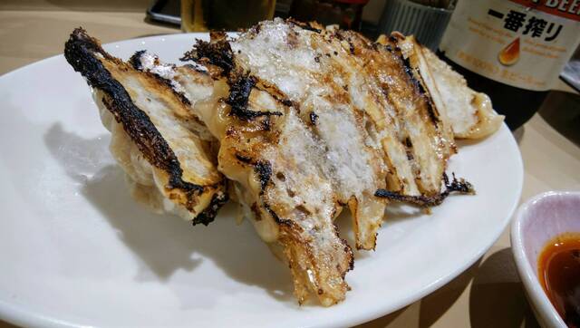 餃子とお酒の店屋 全包的實拍高清圖