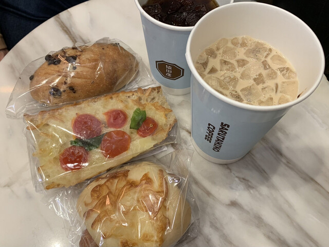 猿田彦珈琲とティキタカアイスクリームのお店的實拍高清圖