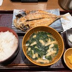 炭火焼干物定食 しんぱち食堂 天神パルコ店的實拍圖