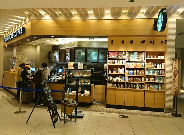 スターバックスコーヒー 新千歳空港店的實拍高清圖