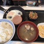 吉野家 御堂筋難波店的实拍图