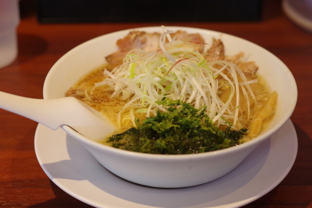 ラーメン魁力屋 西大路西ノ京店的实拍高清图