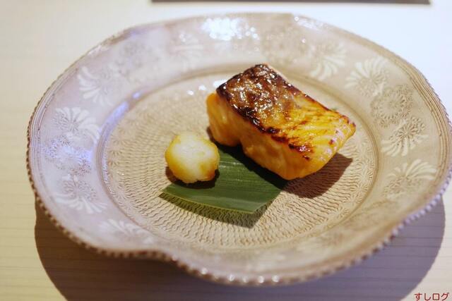 鮨m的实拍高清图