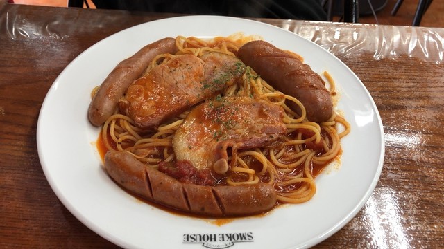 スモークハウス的实拍高清图