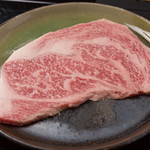 炭火焼肉ながとや的实拍图