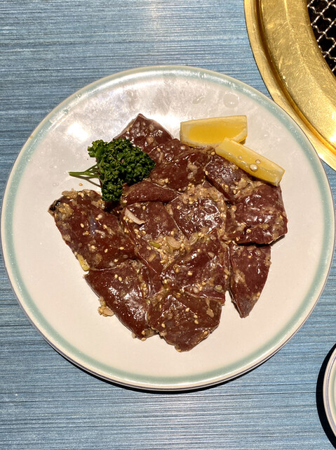 recommendations image for 炭火焼肉 こうしん