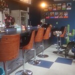 Cafe&Diningbar With Cat's Lamp的实拍图