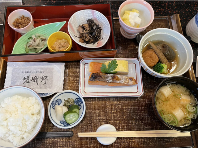 日本料理　嵯峨野的实拍高清图