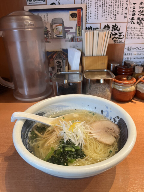 俺流塩らーめん 渋谷総本店的实拍高清图