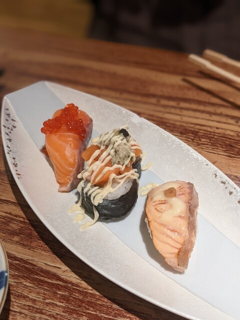大衆すし酒処 うおしん酒場的實拍高清圖