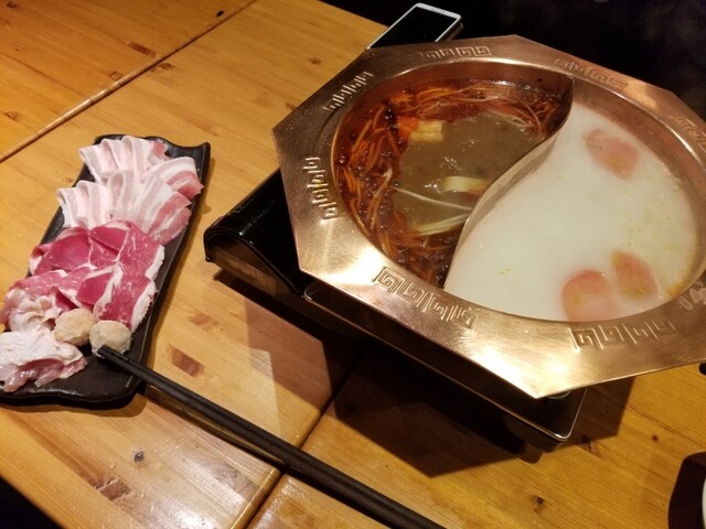 香香火鍋的實拍高清圖