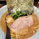 横浜家系らーめん侍 渋谷本店的實拍圖