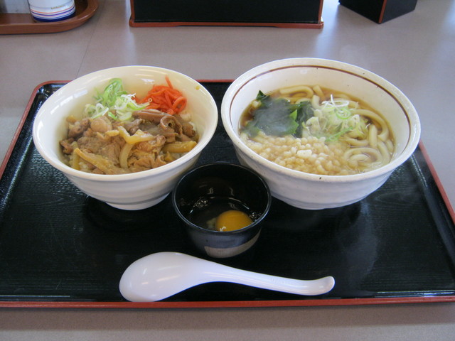 山田うどん 東大和店的實拍高清圖