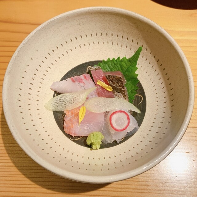 鮨 水魚的實拍高清圖