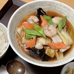 上野厨房的实拍图
