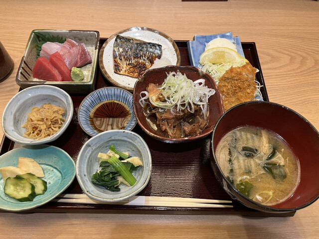 酒と肴 離れ庵 東京駅店的實拍高清圖