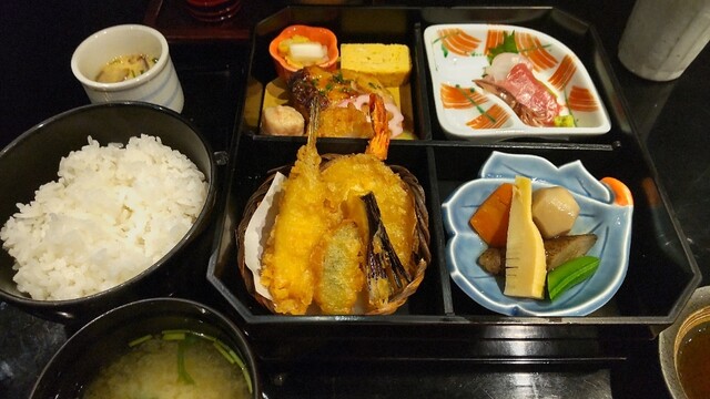 逸品料理屋 流石的实拍高清图