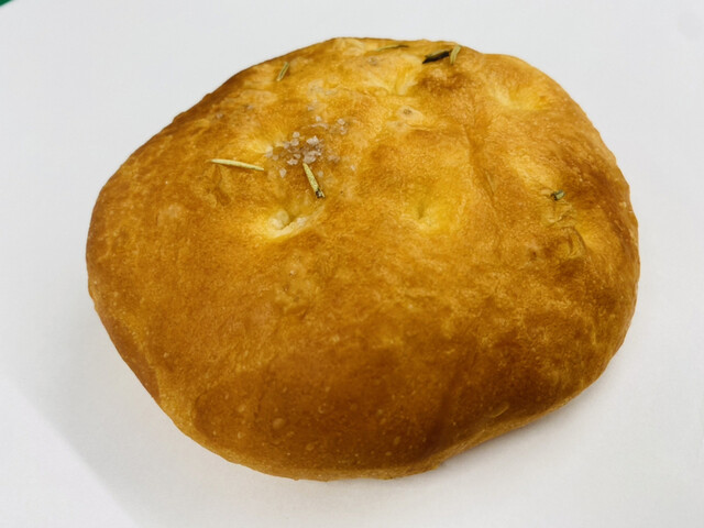 MILK IN BREAD的实拍高清图