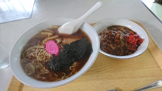 ローマの泉食堂的实拍高清图
