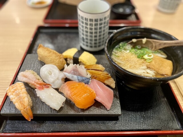 鮨・酒・肴　杉玉 南森町的實拍高清圖