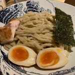 本田麺業 神田西口駅前店的實拍圖