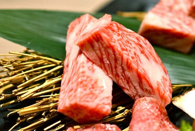 近江うし焼肉 にくTATSU 渋谷店的實拍圖