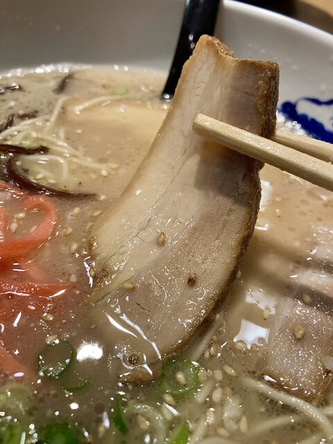 元祖 糸島ラーメン銅羅 福岡空港店的實拍高清圖
