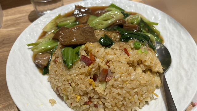 梅蘭 ヤエチカ店的實拍高清圖