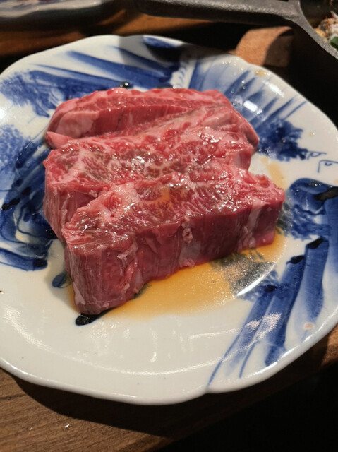 日本酒と焼肉 吉岡太一的实拍高清图