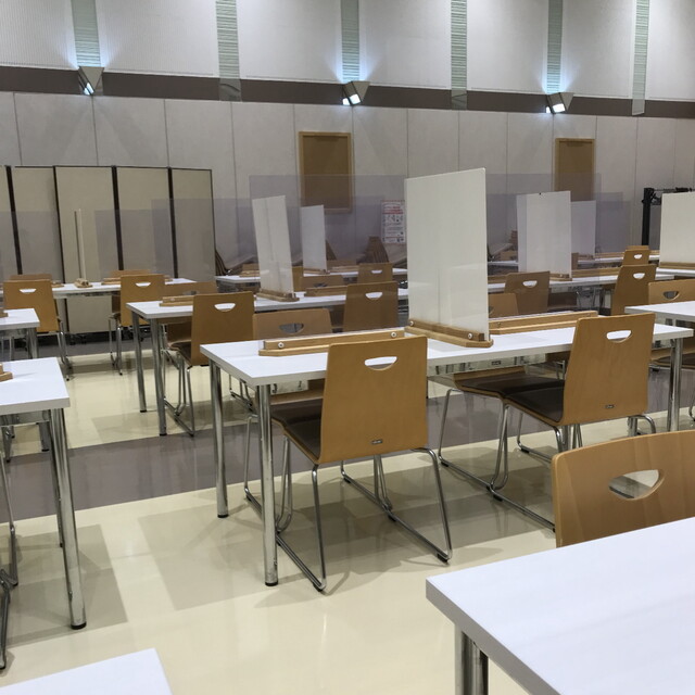 都庁第二本庁舎4階職員食堂的实拍高清图