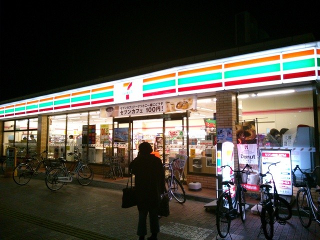 セブンイレブン 調布飛田給駅北口店的实拍高清图